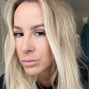 Meet your Posher, Jacqueline